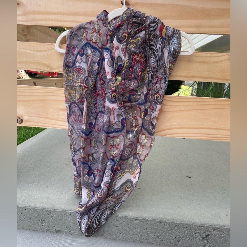 Paisley Patterned Scarf